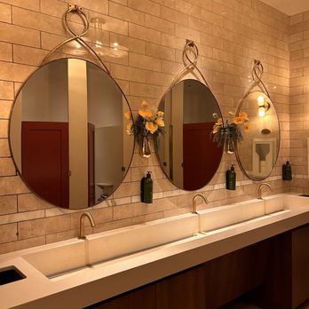 LAVO - very sleek and demure bathroom that goes with the aesthetic - Italian Near Me - West Hollywood, California LAVO - very sleek and demure bathroom that goes with the aesthetic - Italian Near Me - West Hollywood, California