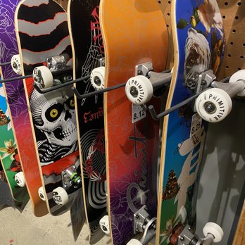 Zumiez - Men's Clothing Near Me - Hoover, Alabama Zumiez - Men's Clothing Near Me - Hoover, Alabama