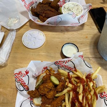 Eugene's Hot Chicken - Quarter White (mild) w/ okra and potato salad & popcorn chicken (mild) w/ fries. - Food Trucks Near Me - Birmingham, Alabama