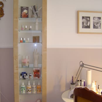 Hand's up! Fingernagelstudio - Eine kleine Auswahl an pflegenden Ölen, duftenden Handcremes sowie stärkende Lacke, biete ich Ihnen zu fairen Studiopreisen an - Nail Salons Near Me - Cologne, NW Hand's up! Fingernagelstudio - Eine kleine Auswahl an pflegenden Ölen, duftenden Handcremes sowie stärkende Lacke, biete ich Ihnen zu fairen Studiopreisen an - Nail Salons Near Me - Cologne, NW