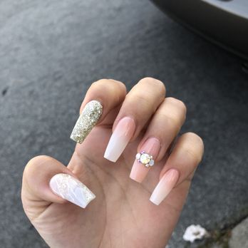 Lush Lyfe Studio - Nail Technicians Near Me - Burlingame, California