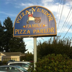 Pizza Vendor - Pizza vendor sign a block off of hgwy. 30