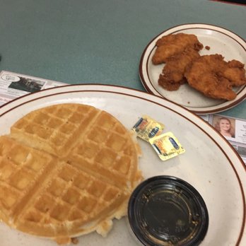 Dom's Broad St Eatery - Breakfast & Brunch Near Me - Windsor, Connecticut