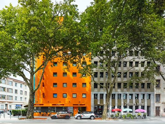 25hours Hotel Frankfurt The Goldman by null