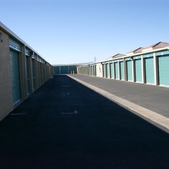 Dollar Self Storage - Wide driveways for easy access, ground level units. - Self Storage Near Me - Henderson, Nevada