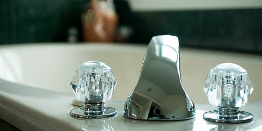 Turnpike Plumbing & Heating Supply Logo