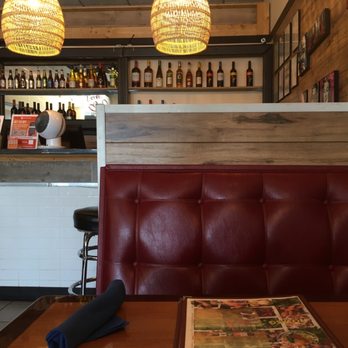 Thai Spice - Seating (booths, tables, and bar seating) - Thai Near Me - Independence, Missouri