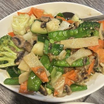 Simi's Cafe - Vegetables in garlic sauce - Asian Fusion Near Me - Gilbert, Arizona