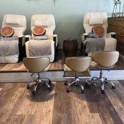 Not the typical chairs! Copper pots used then you are reclined for the leg massage!! Phenomenal!!
