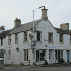Harbour House - Photo. April 2015.