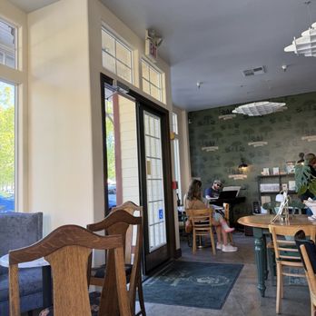Grey Squirrel Manor - Coffee & Tea Near Me - Windsor, California Grey Squirrel Manor - Coffee & Tea Near Me - Windsor, California