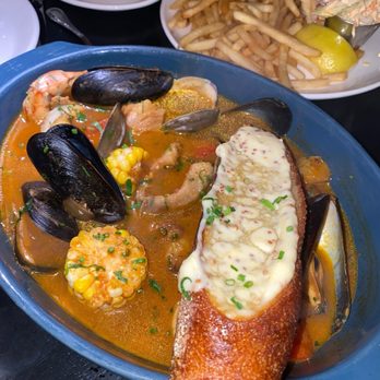 Row 34 - Seaport - Bouillabaisse - New American Near Me - Boston, Massachusetts
