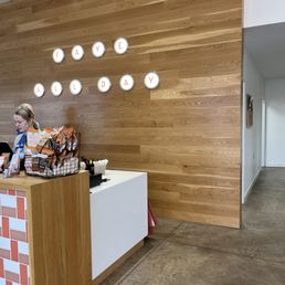 Service counter