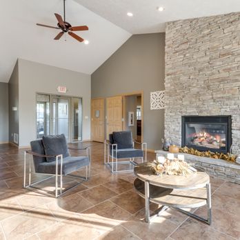Grand Legacy - Clubhouse - Main Lobby - Apartments Near Me - Omaha, Nebraska