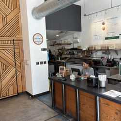 Berry Greens Juice Bar - Counter