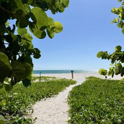 Bonita Beach - Beach access point #9 entrance