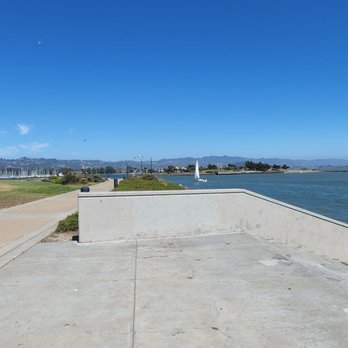 Bay Bridge Trail - Shellmound - Parks Near Me - Emeryville, California