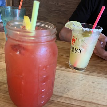 Chiefs Brew House - Strawberry lemonade & jalapeño margarita - Barbeque Near Me - Coburg, Oregon