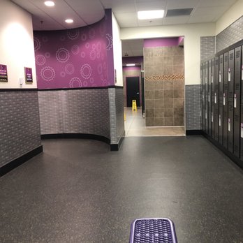 Planet Fitness - Trainers Near Me - Burbank, California