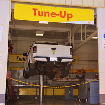 Clayton Valley Shell   7-Eleven - a car in a tune up garage - Gas Stations Near Me - Concord, California