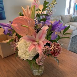 Bridgeview Flowers & Gifts