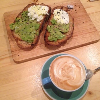 Espai Joliu - Muy rica la tostada de aguacate y mato! Cafe del nomad! - Cafeteria Near Me - Barcelona, B