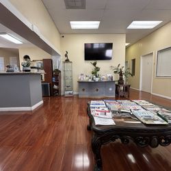 Paul Chen, DC - Waiting room