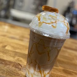 Caramel Dream, iced coffee - Chill Cawfee Riverview