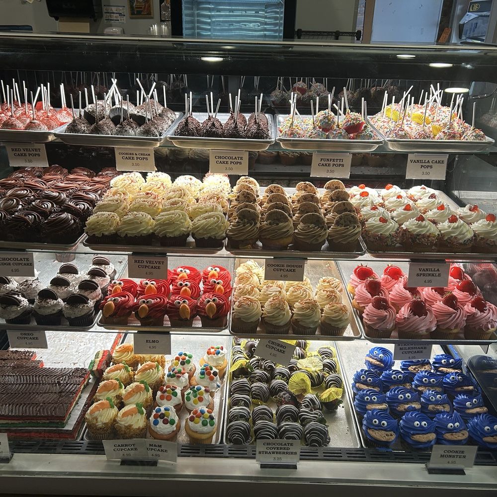 Sugarberry Bakery - Coffee & Tea Near Me - Rockville Centre, New York