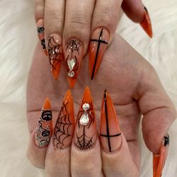 House of Hue Nails & Spa
