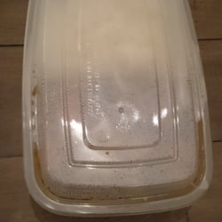 Li Li China Fastfood - Leveres i praktisk boks med adskilte rom.