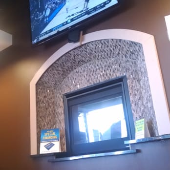 Interstate Auto Centers - Comfy chairs with tv while you wait - Auto Repair Near Me - Chicago, Illinois