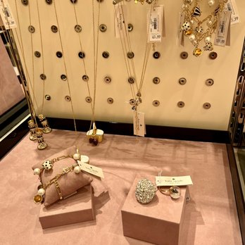 kate spade new york outlet - Some sparkly costume jewelry. - Accessories Near Me - Clinton, Connecticut