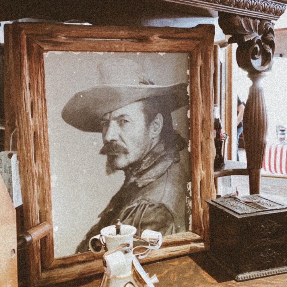 Liberty Lane - Vintage treasures - Antiques Near Me - Prescott, Arizona Liberty Lane - Vintage treasures - Antiques Near Me - Prescott, Arizona