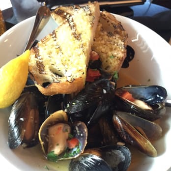 Vittoria - Food is great and entertainment during happy hour is very good. Try the mussels. They were fantastic. - Italian Near Me - Powell, Ohio Vittoria - Food is great and entertainment during happy hour is very good. Try the mussels. They were fantastic. - Italian Near Me - Powell, Ohio