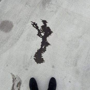 Take 5 Oil Change - Oil leaks in driveway - Oil Change Stations Near Me - Columbia, South Carolina Take 5 Oil Change - Oil leaks in driveway - Oil Change Stations Near Me - Columbia, South Carolina