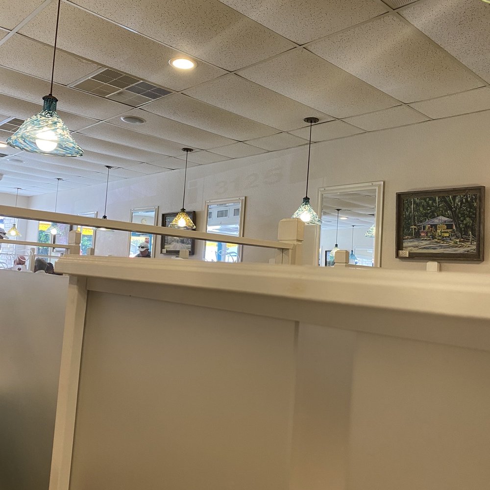 Lemon Tree - Street address reflected on the wall - Breakfast & Brunch Near Me - Vero Beach, Florida