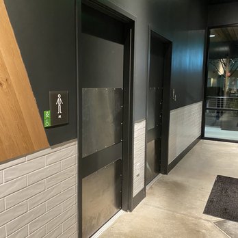 Shake Shack Waverly Place - Bathrooms - Fast Food Near Me - Cary, North Carolina Shake Shack Waverly Place - Bathrooms - Fast Food Near Me - Cary, North Carolina