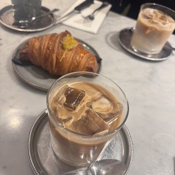 Barnum Roma | Specialty Coffee. Breakfast & Lunch Place - Iced Latte, Lemon Croissant, Americano - Cafes Near Me - Rome, RM Barnum Roma | Specialty Coffee. Breakfast & Lunch Place - Iced Latte, Lemon Croissant, Americano - Cafes Near Me - Rome, RM