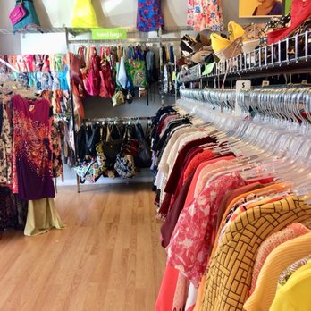 Simply Chic - More clothes - Used, Vintage & Consignment Near Me - Fishers, Indiana