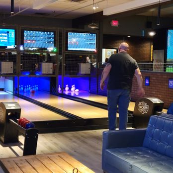 Inside Golf & Games - Virtual Reality Centers Near Me - Ames, Iowa