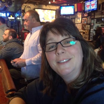 Collins Tavern - Bars Near Me - West Springfield, Massachusetts