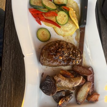 Eve on Adams - Wagyu steak - Lounges Near Me - Tallahassee, Florida