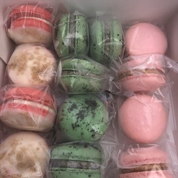 B's Sweet Treats - Strawberry shortcake, mint Oreo, and PB&J. - Macarons Near Me - Frisco, Texas B's Sweet Treats - Strawberry shortcake, mint Oreo, and PB&J. - Macarons Near Me - Frisco, Texas