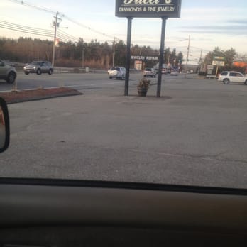 Pucci's - Sign out front on w boylston st - Jewelry Near Me - West Boylston, Massachusetts