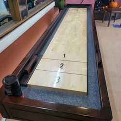 Langley Senior Center - They've got shuffleboard