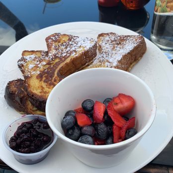 Evviva Breakfast & Lunch - More fresh French toast with fresh berries. - Breakfast & Brunch Near Me - Vaughan, Ontario Evviva Breakfast & Lunch - More fresh French toast with fresh berries. - Breakfast & Brunch Near Me - Vaughan, Ontario