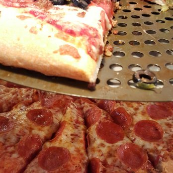 Pizza Barn - Pizza Near Me - Edgewood, New Mexico
