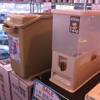 Woori Mart - Rice containers! - Department Stores Near Me - Honolulu, Hawaii