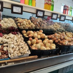 Renardo Family Produce